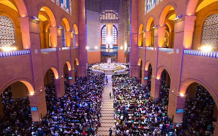 Missa solene da manhã - Aparecida do norte Missa solene da manhã - Aparecida do norte