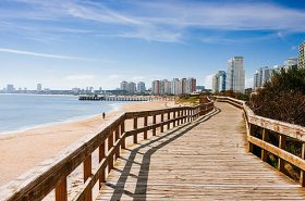 Calçadão da Praia Mansa