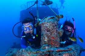 Mergulhadores em Abrolhos