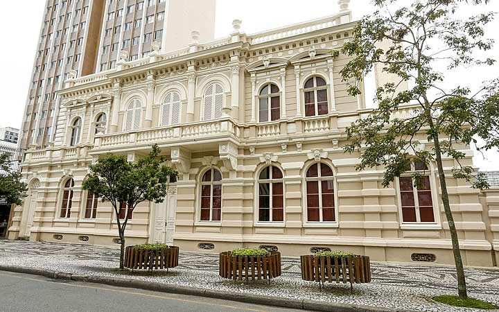 Museu da Imagem e do Som em Curitiba