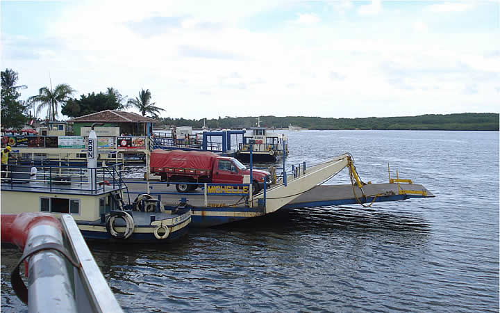 Travessia de balsa - Porto Seguro Travessia de balsa - Porto Seguro