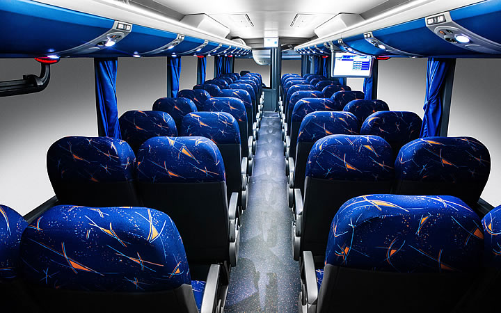 Assentos do ônibus de viagem