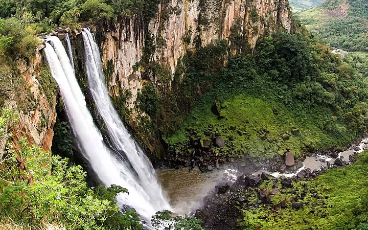 Cachoeira Salto do Apucaraninha em Londrina Cachoeira Salto do Apucaraninha em Londrina