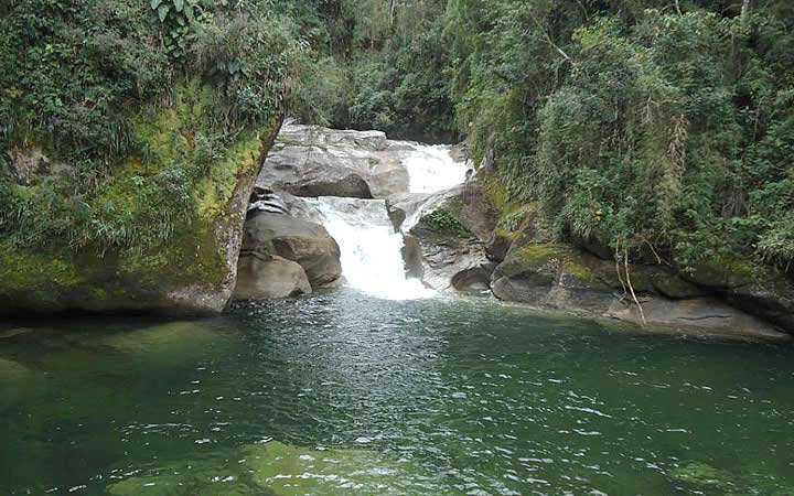Cachoeira do Maromba em Itatiaia Cachoeira do Maromba em Itatiaia