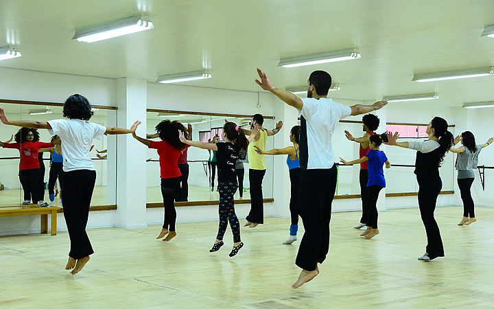 Curso Danças Populares em Joinville
