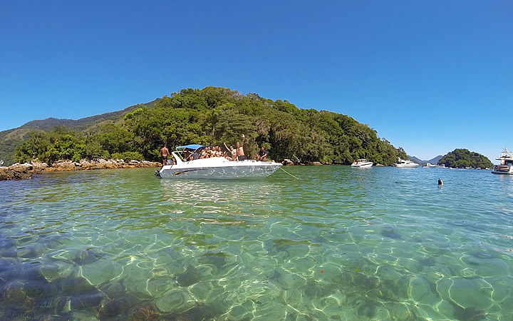 Enseada Saco do Céu e Ilha Grande