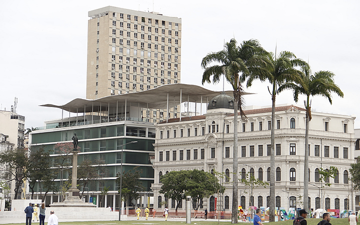 Museu da Arte do Rio, Fachada