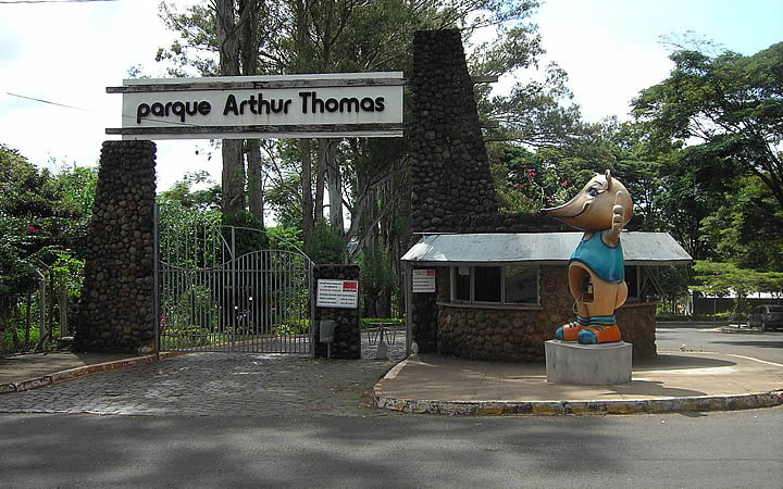 Parque Arthur Tomas em Londrina Parque Arthur Tomas em Londrina