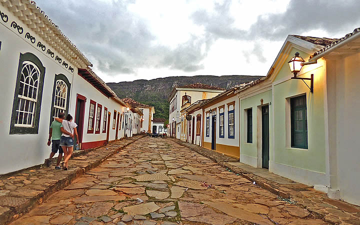 Rua Direta em Tiradentes - MG Rua Direta em Tiradentes - MG