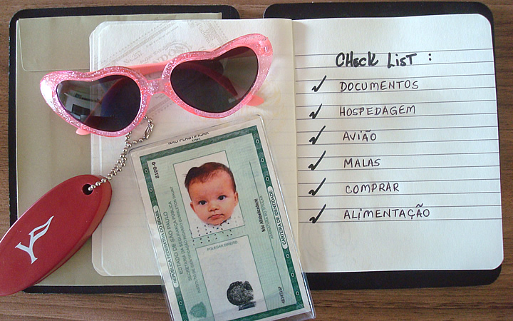 Verificando tudo para viagem Verificando tudo para viagem