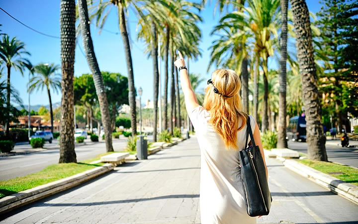 Viajante com Rotas e passeios definidos Viajante com Rotas e passeios definidos