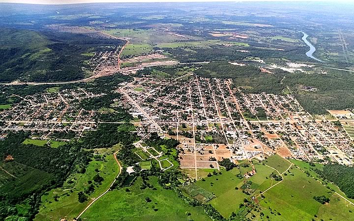 Vista do alto da cidade de Nobres - MT Vista do alto da cidade de Nobres - MT