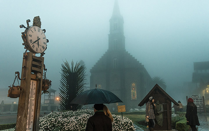 Gramado em época de frio Gramado em época de frio