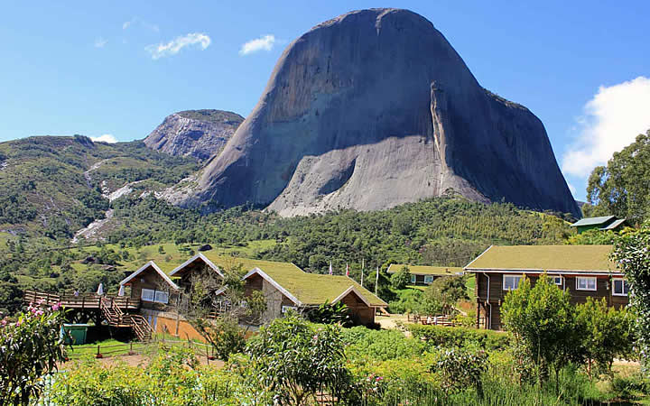 Vila de Pedra Azul em Domingo Martins Vila de Pedra Azul em Domingo Martins
