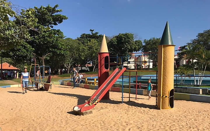 Parquinho de diversão para crianças em Itu