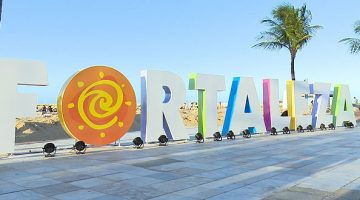 Fortaleza - Letreiro a beira da praia