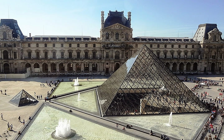 Museu do Louvre - Paris