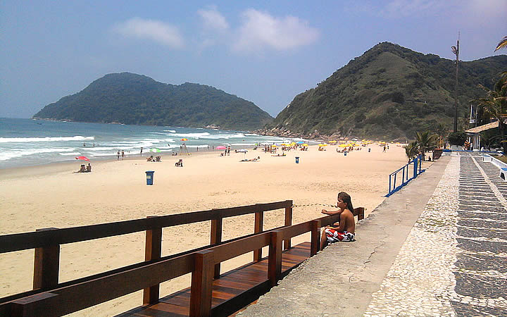 Praia do Tombo em Itanhaém Praia do Tombo em Itanhaém