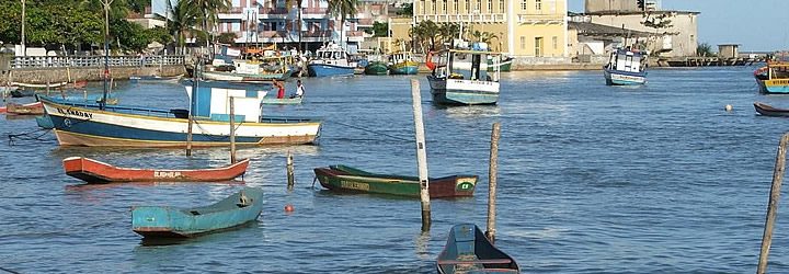 Barcos em Conceição da Barra - Bahia Barcos em Conceição da Barra - Bahia