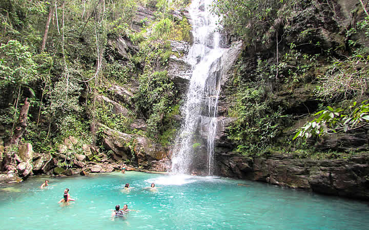 Cachoeira de Santa Bárbara na Chapada dos Veadeiros Cachoeira de Santa Bárbara na Chapada dos Veadeiros