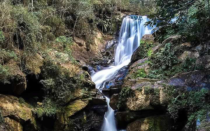 Cachoeira do Véu em São Thomé das Letras Cachoeira do Véu em São Thomé das Letras