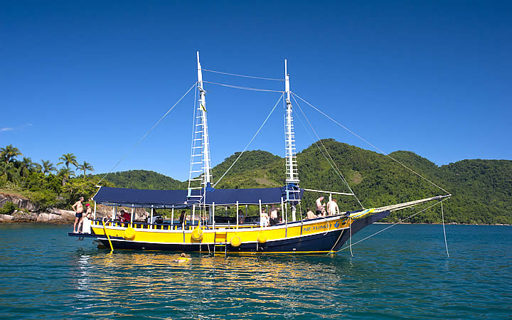 Passeio de Escuna em Paraty