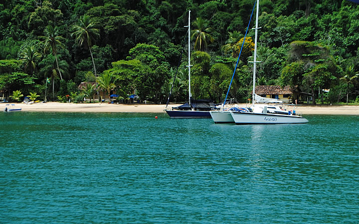 Praia do Engenho D água