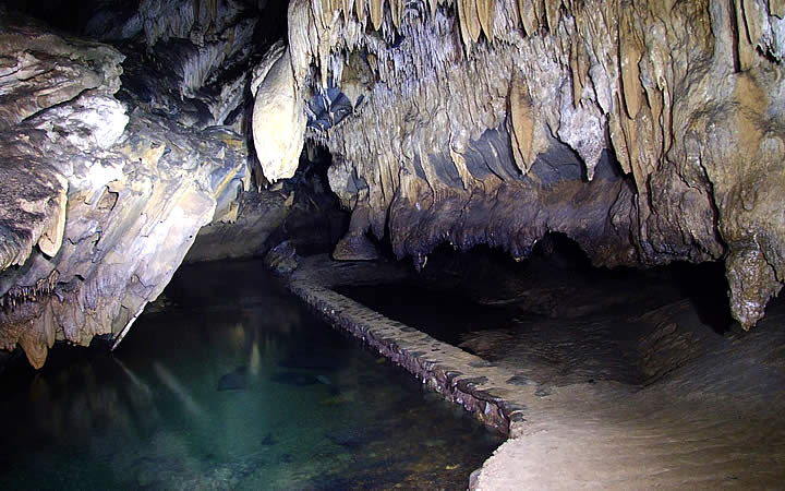 Caverna de Santana em Petar - SP Caverna de Santana em Petar - SP