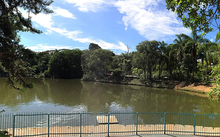 Lago do Parque Novo Horizonte em Varginha Lago do Parque Novo Horizonte em Varginha