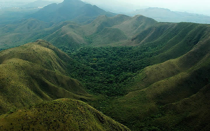 Mirante Morro dos Veados - Serra do Rola Moça em Brumadinho Mirante Morro dos Veados - Serra do Rola Moça em Brumadinho