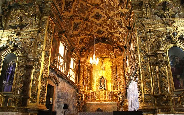 Interior da Igreja da Terceira ordem do Carmo em Salvador Interior da Igreja da Terceira ordem do Carmo em Salvador
