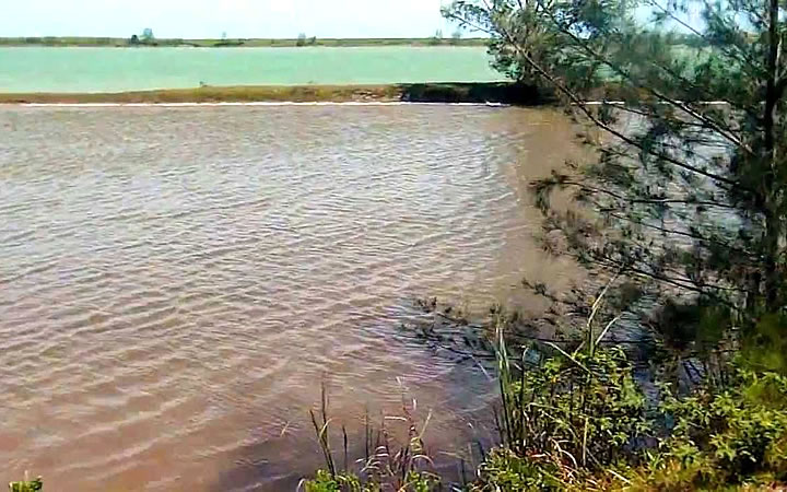 Lagoa Vermelha em Araruama Lagoa Vermelha em Araruama