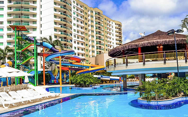 Piscina de hotel em Caldas Novas Piscina de hotel em Caldas Novas