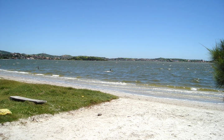 Praia das Palmeiras Praia das Palmeiras