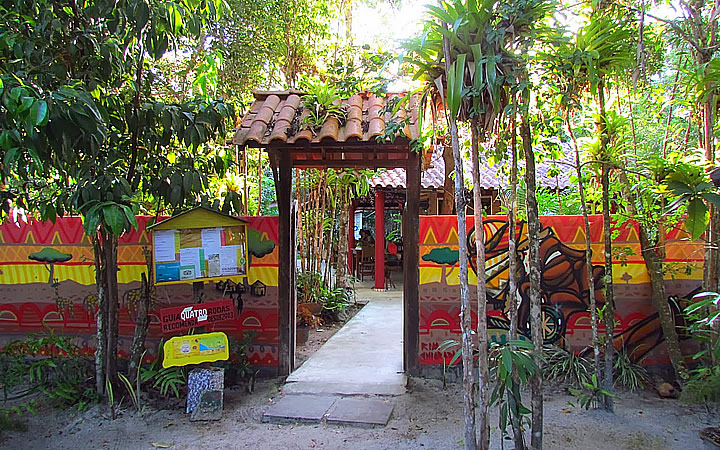 Entrada do restaurante Mama África Entrada do restaurante Mama África