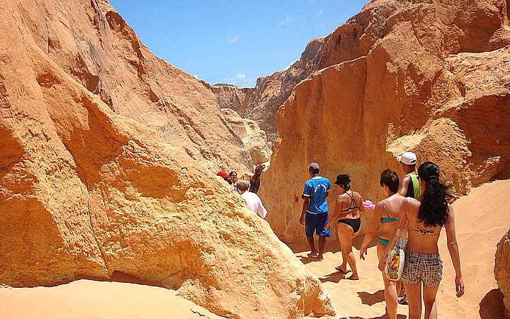 Labirinto de falésias em Morro Branco Labirinto de falésias em Morro Branco
