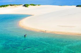 Lagoa bonita em Lençóis Maranhenses - Maranhão