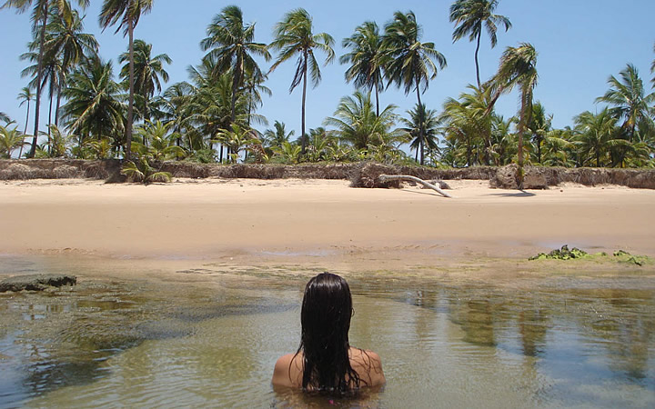 Mulher na Praia de Barra Grande Mulher na Praia de Barra Grande