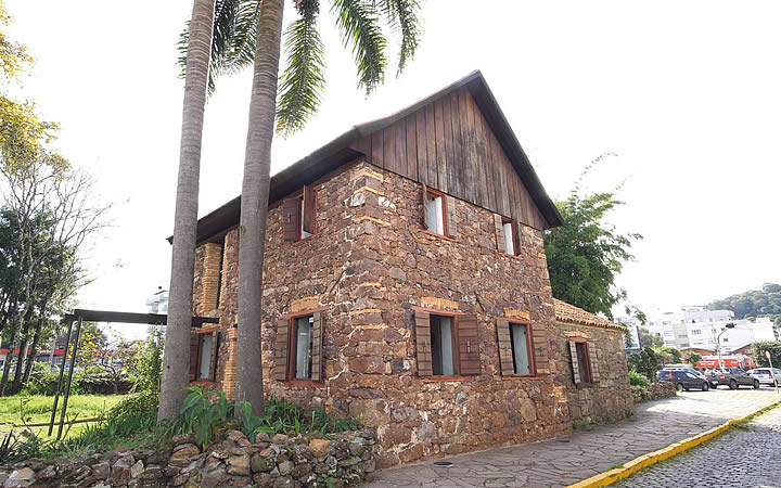 Museu ambiência Casa de Pedra