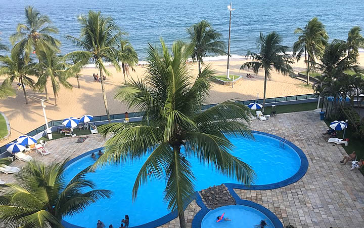 Piscina de apartamento em frente a praia de Martin de Sá Piscina de apartamento em frente a praia de Martin de Sá