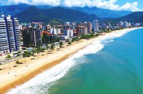 Praia de Martin de Sá em Caraguatatuba