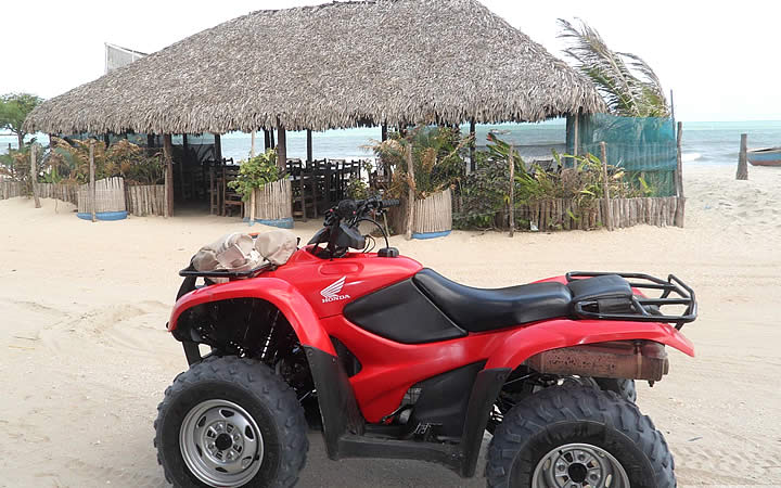 Fonte: Perdido por aí Quadriciclo na praia de flecheiras
