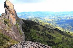 Alto da pedra em São Bento do Sapucaí