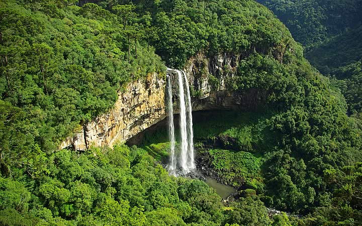 Cascata do Caracol em Cascata Cascata do Caracol em Cascata