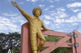 Monumento Menino da Porteira - Ouro Fino