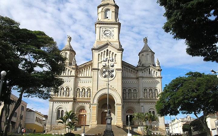 Santuário de São Francisco de Paula e Nossa Senhora de Fátima Santuário de São Francisco de Paula e Nossa Senhora de Fátima