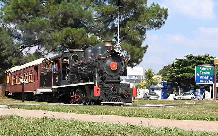 Maria Fumaça Circulando na cidade de Campinas Maria Fumaça Circulando na cidade de Campinas