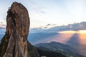 Pedra do Baú