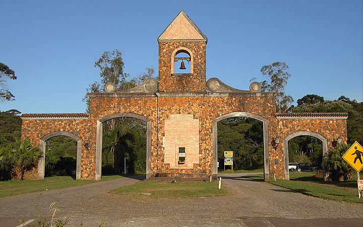 Portal de entrada da estrada Graciosa Portal de entrada da estrada Graciosa