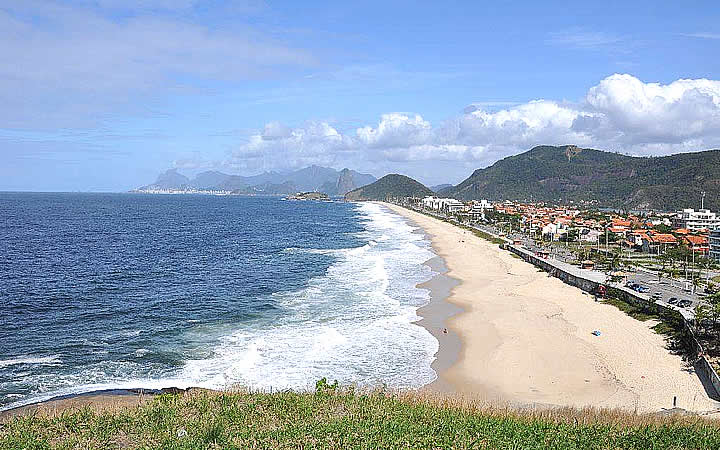 Praia de Piratininga em Niterói Praia de Piratininga em Niterói